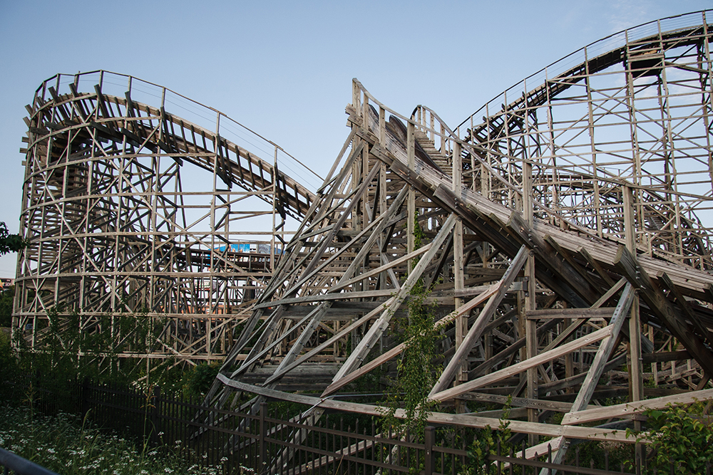 Abandoned Themepark Amusement Park © 2014 sublunar