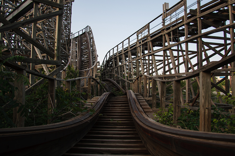 Abandoned Themepark Amusement Park © 2014 sublunar