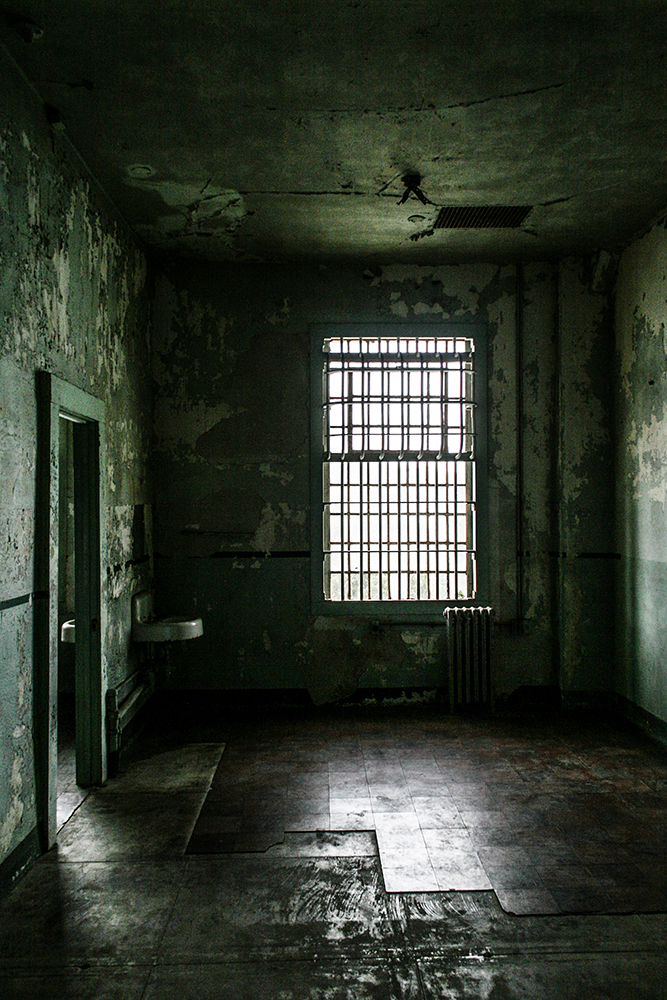 Alcatraz Prison Hospital Room © 2023 sublunar