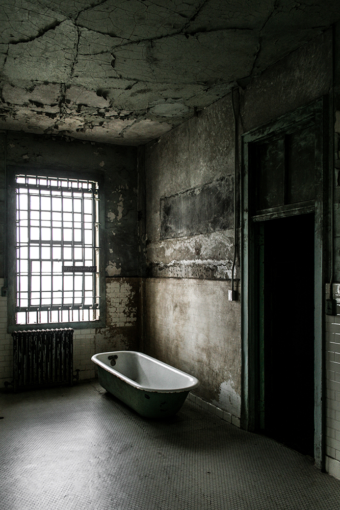 Alcatraz Prison Hydrotherapy © 2023 sublunar